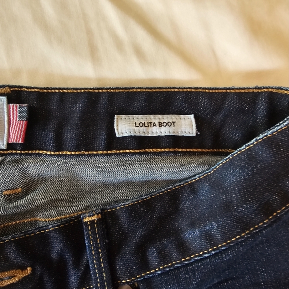 LUCKY JEANS